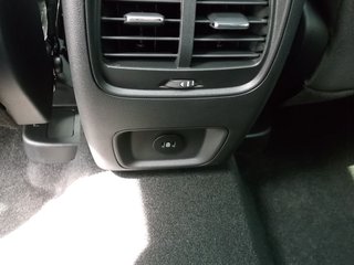 Ford Kuga ST-Line 1.5 AHK Panormadach LED DAB Tempomat - bilder 13