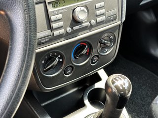 Ford Fiesta Fun X Wenig Km/Klima/Garantie - bilder 11