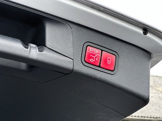 Mercedes-Benz C 180 T CGI Amg Line Night Paket Navi Leder LED - bilder 10