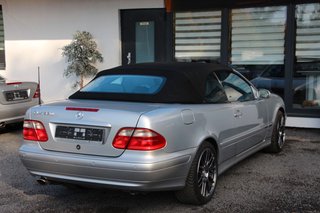 Mercedes-Benz CLK 320 AVANTGARDE Sehr gepflegtes Rentnerfahrz - bilder 14