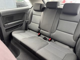 Audi A3 1.6 TDI Attraction Klima Tüv Neu Garantie - bilder 6