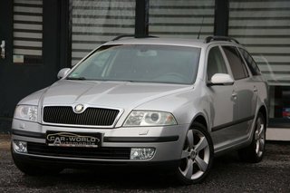 Skoda Octavia Combi Elegance 2.0 FSI XENON TÜV 07/2022 - bilder 1