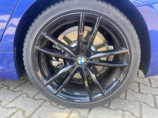2024 BMW 330i Sedan - photo 9