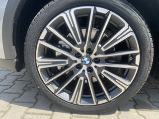 2025 BMW X2 xDrive28i - photo 9