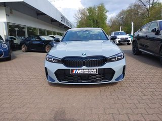 2026 BMW 330 xDrive Sedan - photo 2