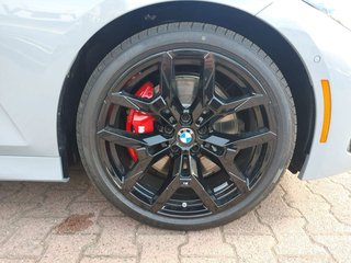 2026 BMW 330 xDrive Sedan - photo 9