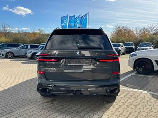 2025 BMW X7 xDrive40i - photo 3