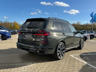 2025 BMW X7 xDrive40i - photo 4