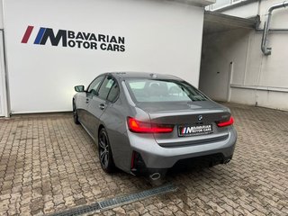 2024 BMW 330i Sedan - photo 5