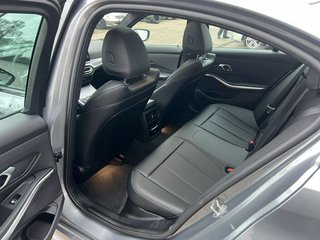 2024 BMW 330i Sedan - photo 8