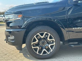 2026 Dodge RAM 1500 Laramie Crew Cab 4x4 - photo 9