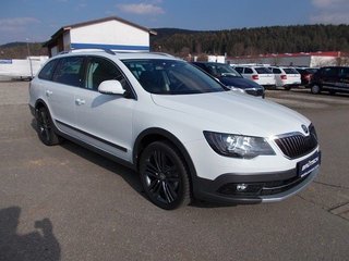 Skoda Superb Combi Vorführfahrzeug Kaufen