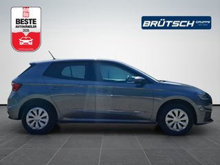 Skoda Fabia 1.0 MPI Active KLIMA / CARPLAY / SITZHEIZUNG / PDC - bilder 3