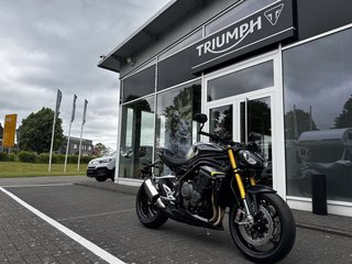 Triumph Speed Triple 1200 RS Neuwagen Kaufen