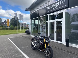 Triumph Speed Triple 1200 RS Vorführfahrzeug Kaufen