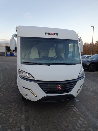 Pilote G690 GJ Evidence Used vehicle for sale