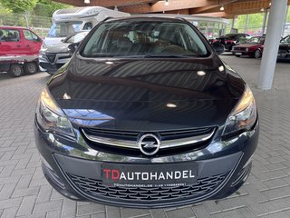 Opel Astra J Sports Tourer Edition - photo 2