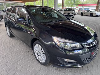 Opel Astra J Sports Tourer Edition - photo 3