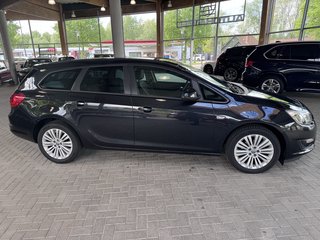 Opel Astra J Sports Tourer Edition - photo 4