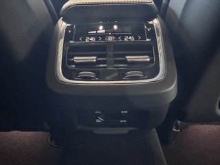 Volvo V60 Kombi Inscription AWD D4 HUD AHK Schiebedach - foto 16