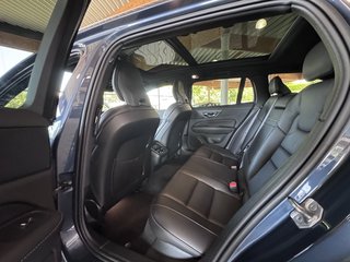 Volvo V60 Kombi Inscription AWD D4 HUD AHK Schiebedach - foto 14