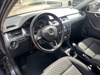 Skoda Rapid Spaceback Drive Xenon-Scheinwerfer PDC Kilma SH TÜV04/27 - bilder 12
