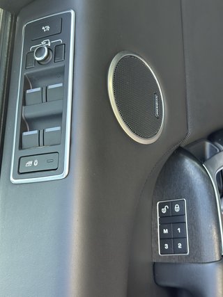 Land Rover Range Rover Vogue Autobiography 4,4 Pano Massage Kamera - bilder 12