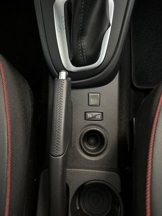 Renault Captur RED Edition Pono LED SH Bose - foto 19
