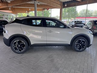 Alfa Romeo Junior Elettrica 115 kW Wärmepumpe, 18-Zoll, 10,25-Zoll-Display - bilder 4