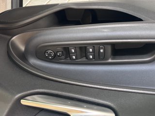 Alfa Romeo Junior Elettrica 115 kW Wärmepumpe, 18-Zoll, 10,25-Zoll-Display - bilder 12