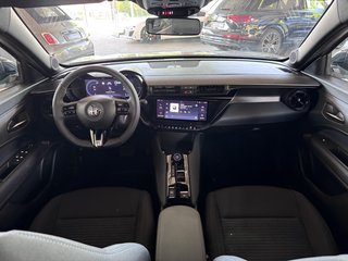 Alfa Romeo Junior Elettrica 115 kW Wärmepumpe, 18-Zoll, 10,25-Zoll-Display - bilder 17