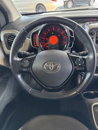 Toyota AYGO x Automatik 1.Hand - bilder 14