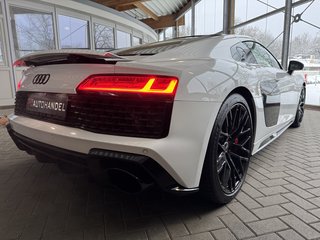 Audi R8 Coupe 5.2 FSI RWD performance Carbon B&O Kamera LED Nappa - bilder 6