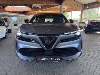 Alfa Romeo Junior Elettrica 115 kW Wärmepumpe, 18-Zoll, 10,25-Zoll-Display - photo 2