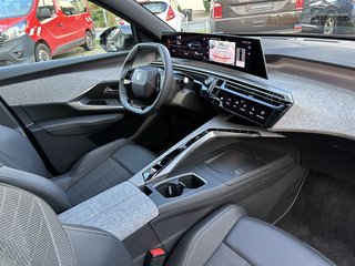 Peugeot 3008 Hybrid 145 GT Full-LED / Kamera 180° / ACC - foto 15