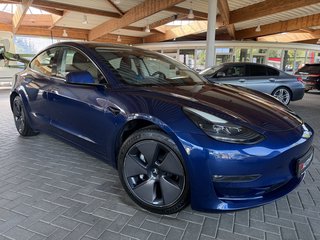 Tesla Model 3 Long Range Dual AWD Wärmepumpe, Premium-Sound, Glasdach - bilder 2