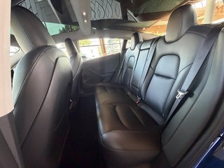 Tesla Model 3 Long Range Dual AWD Wärmepumpe, Premium-Sound, Glasdach - bilder 11