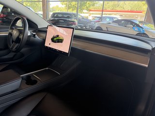 Tesla Model 3 Long Range Dual AWD Wärmepumpe, Premium-Sound, Glasdach - bilder 17