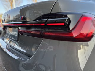 BMW 730 d xDrive M Sport Head-up-Display/Harman-Kardon / Laserlicht - bilder 12
