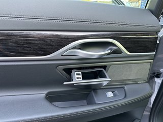BMW 730 d xDrive M Sport Head-up-Display/Harman-Kardon / Laserlicht - bilder 17