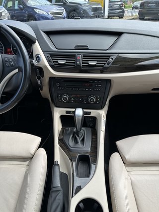 BMW X1 20 d xDrive Pano PDC AHK - bilder 18
