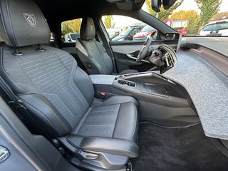 Peugeot 3008 Hybrid 145 GT Full-LED / Kamera 180° / ACC - foto 17