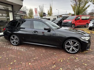 BMW 320 d xDrive M Sport Head-up-Display, Laser, AHK, Kamera - foto 4