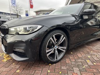 BMW 320 d xDrive M Sport Head-up-Display, Laser, AHK, Kamera - foto 10