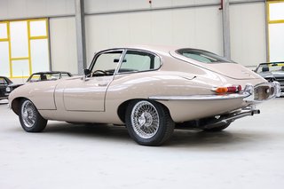 1966 Jaguar E Type Coupe 4.2 Serie 1 in sehr schönem Zustand - photo 2