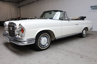 1970 Mercedes-Benz 280 SE weiß (050), blaues Verdeck, blaues Leder - photo 11