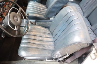 1970 Mercedes-Benz 280 SE weiß (050), blaues Verdeck, blaues Leder - photo 26