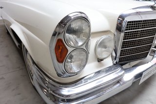1970 Mercedes-Benz 280 SE weiß (050), blaues Verdeck, blaues Leder - photo 72