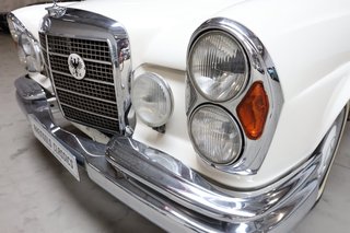 1970 Mercedes-Benz 280 SE weiß (050), blaues Verdeck, blaues Leder - photo 73