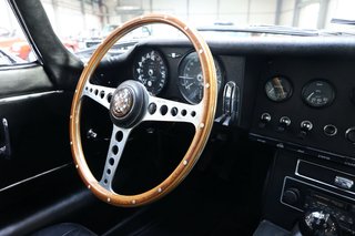 1966 Jaguar E Type Coupe 4.2 Serie 1 in sehr schönem Zustand - photo 13